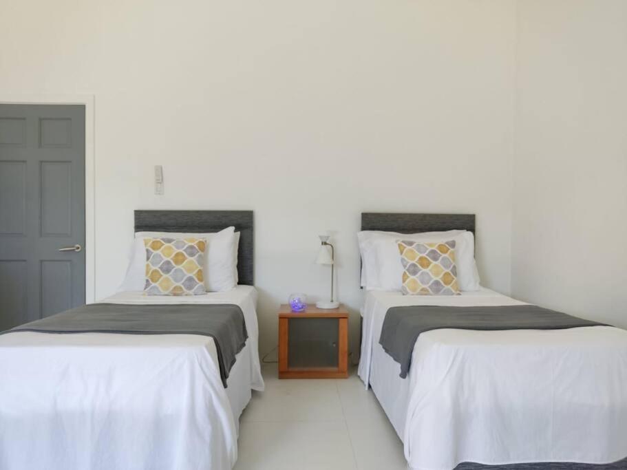 The Willow Apartment Ocho Rios Exterior foto